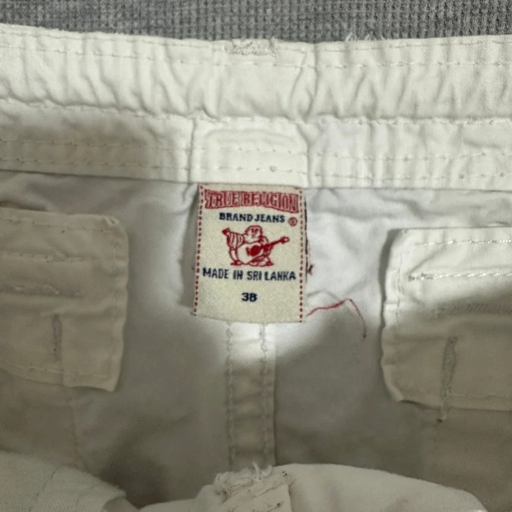 Y2K True Religion Cargo Shorts Mens Size 38 White Contrast Stitch Buddha Logos